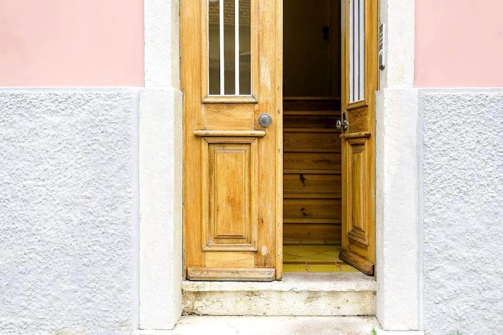 Sapadores - 2 Bedrooms Apartment Lisbon Boho Chic Exterior foto